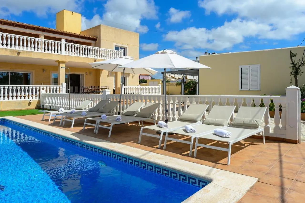 Villa Next To Playa Bossa San José 0*,  Spagna